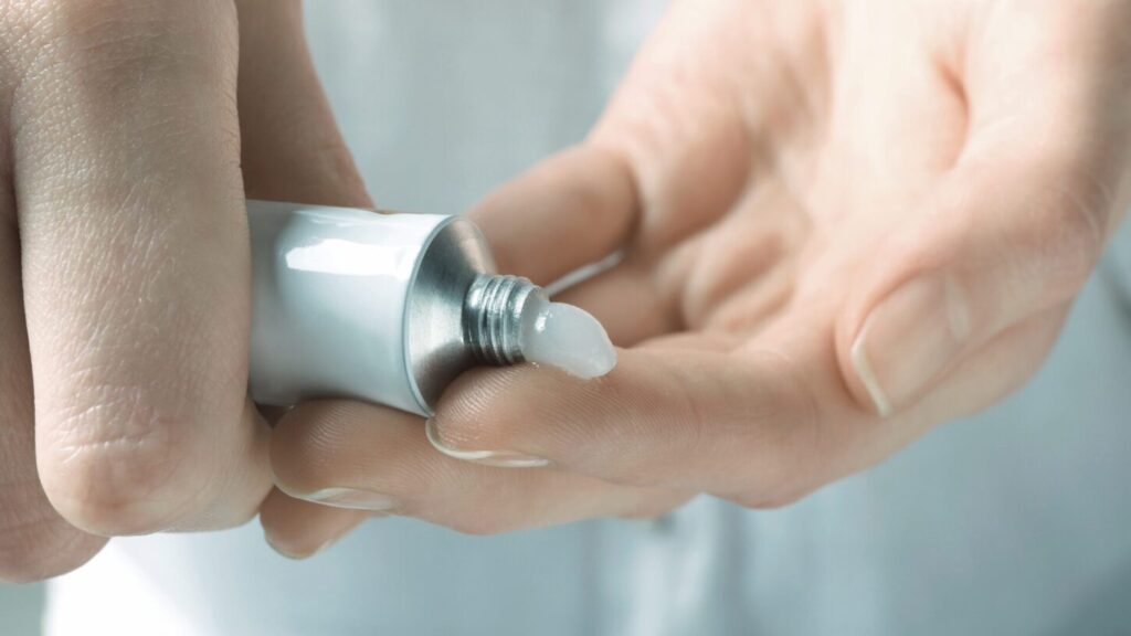 薬剤師 運営 健康情報サイト 虫刺され